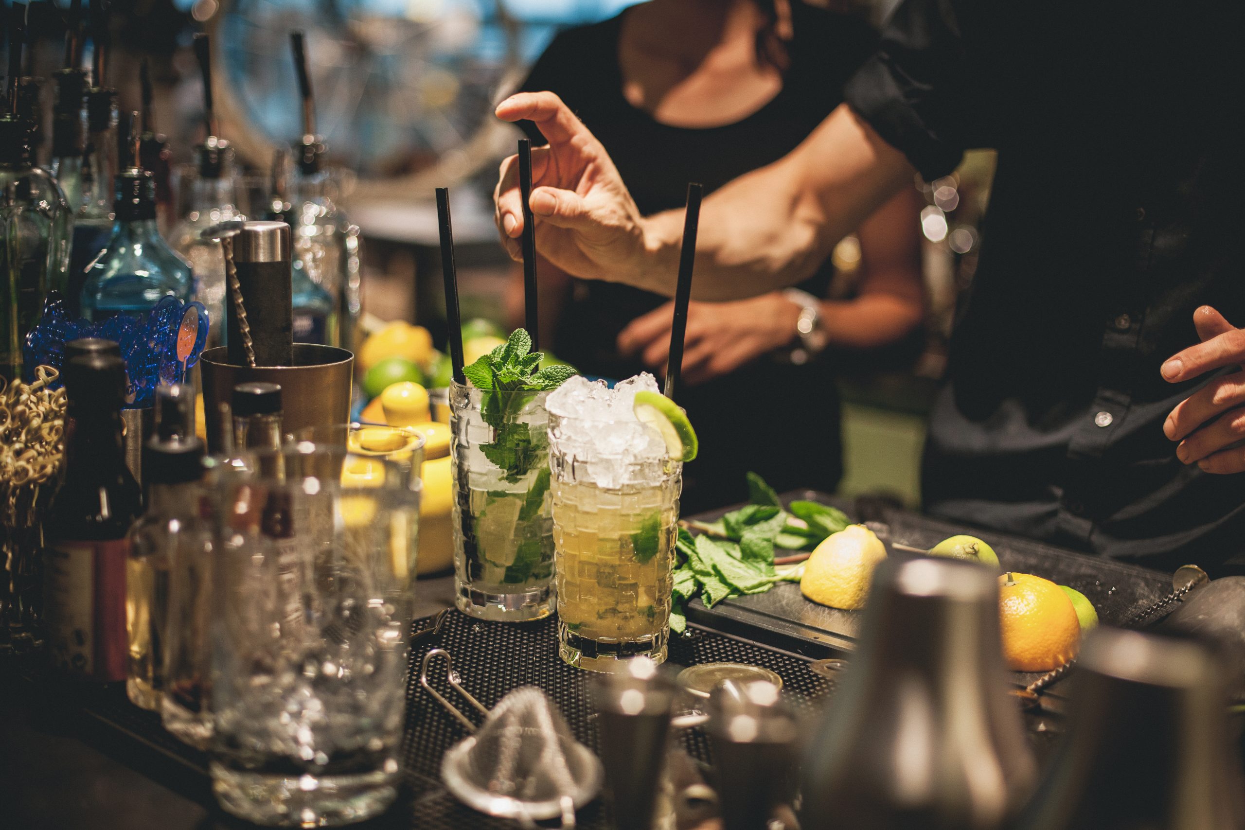 Preparing cocktails